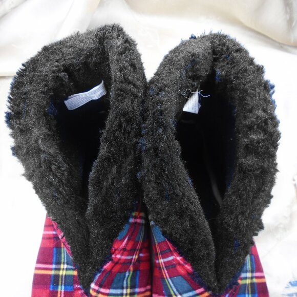 Holiday Tartan Slippers by Deerfoam - Picture 6 of 11